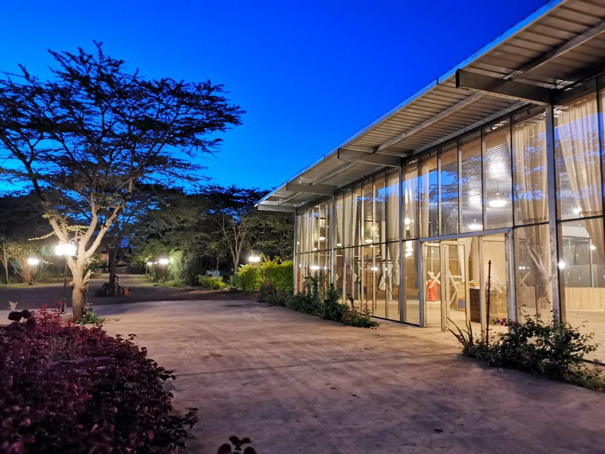 Jambo Mara Safari Lodge Ololaimutiek Exterior foto